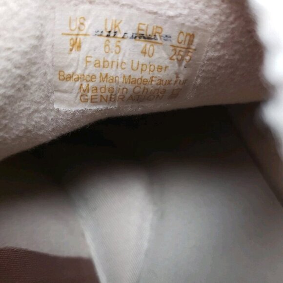 Bzees Generation Ankle Bootie Womens 9 Tan Side Zip Cozy Faux Fur Lined Comfort - Picture 4 of 13